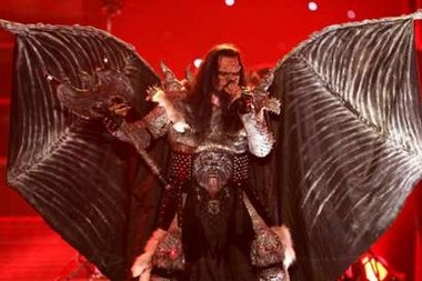 lordi-metal-singer-wings.jpg